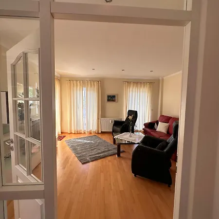 Aufwachen Mit Ausblick, In Oldenburg, 2 Balkone & Parkplatz, Naehe Zu Klinikum & Ewe Appartement *